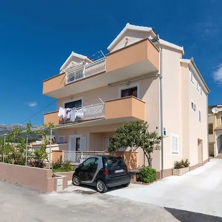 One-bedroom In Solin Lägenhet *