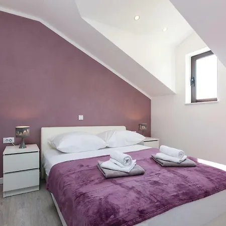 One-bedroom In Solin *